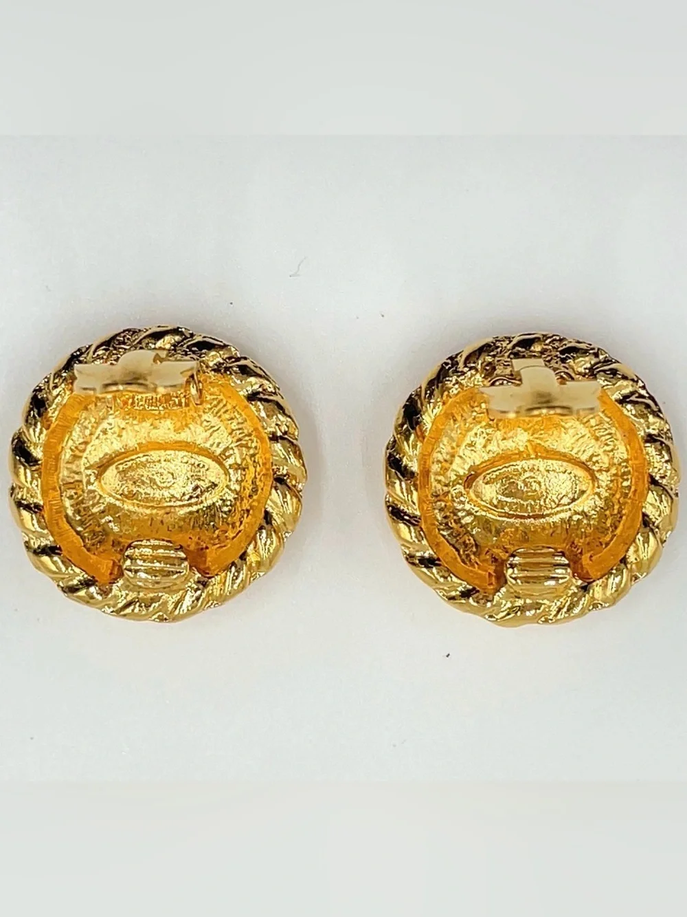 CHANEL🌟Gold Interlocking CC Rope-Trim Button Earrings W/Chanel box &bag